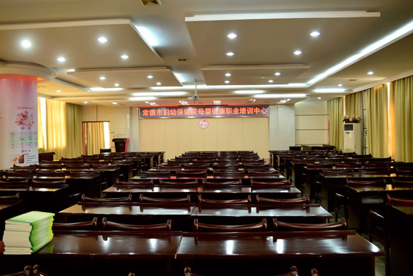 2寬敞舒適的教學(xué)場(chǎng)地.jpg