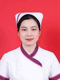 張　婷