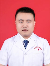 楊　坤