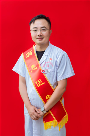 楊勃-主治醫(yī)師  兒童重癥監(jiān)護科.jpg